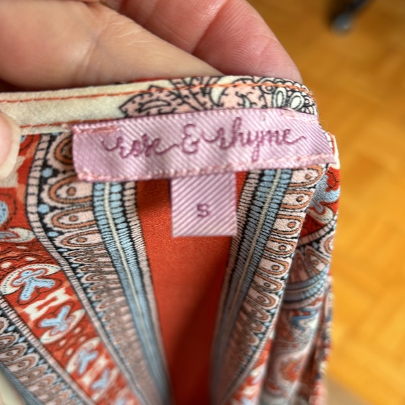 Funky boho tunic. Hues of cream, peach, orange, turquoise and pink.   Small sz. - Picture 5 of 7